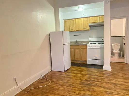 Rented by Citi Nest Group LLC | media 7