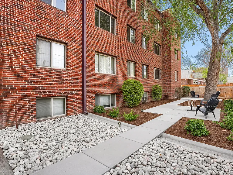 Bo Apartments — Photo 4