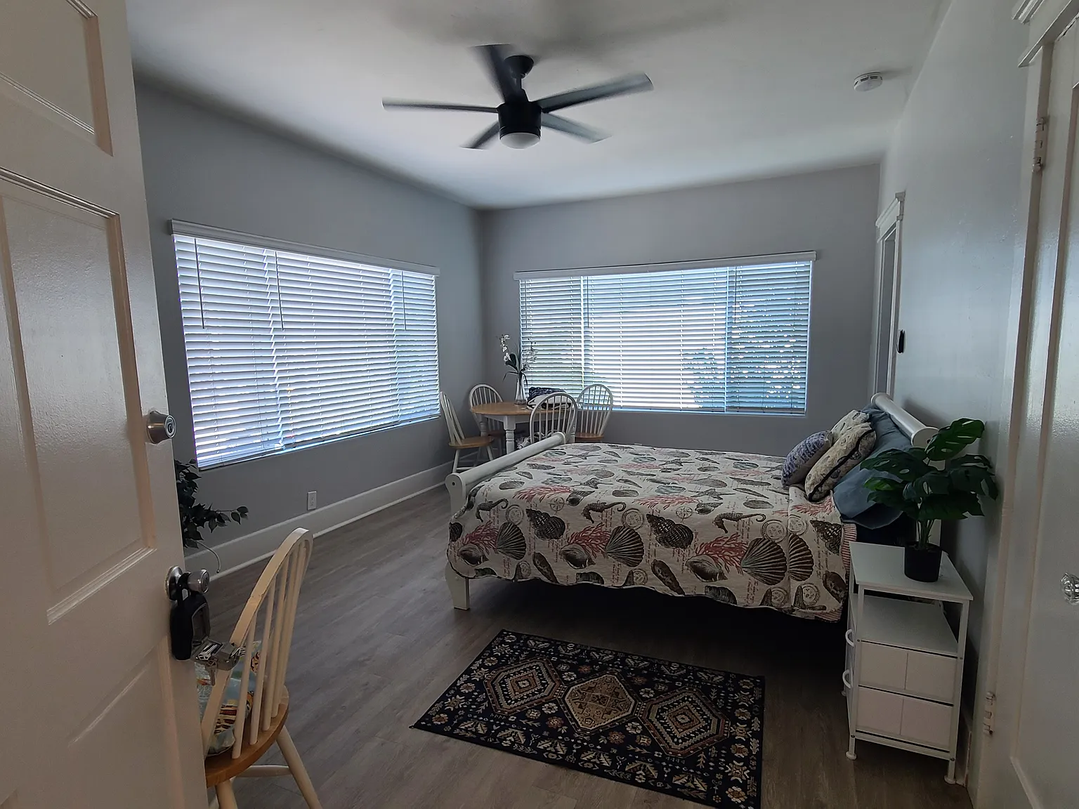 Studio, 450 sqft, $1,980 — Photo 2