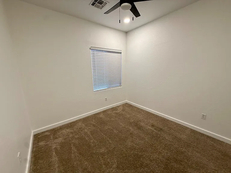 15238 W Custer Ln — Photo 25