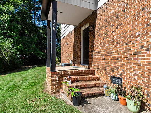 4th image of 104 Rainbow Ct