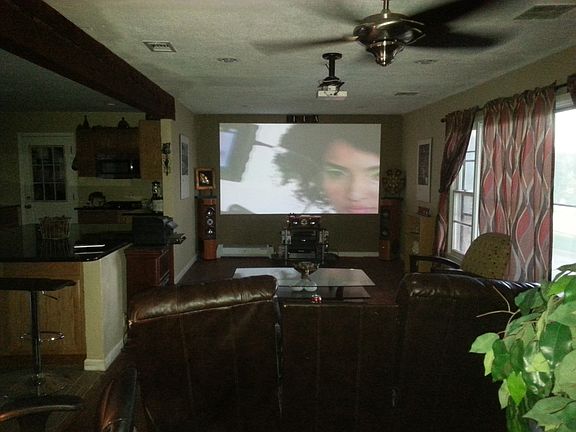 3rd image of 5908 Eisenhower Dr
