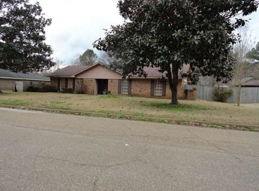 2nd image of 241 Brookridge Dr