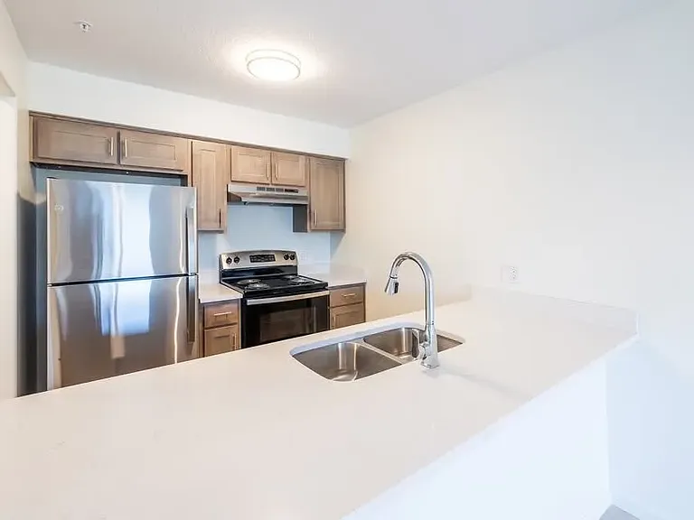 Gateway Apartments — Photo 1