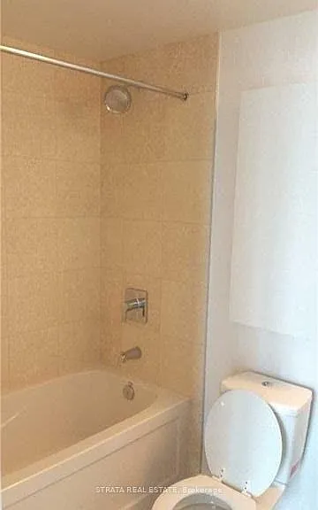 14 York St #902 — Photo 7