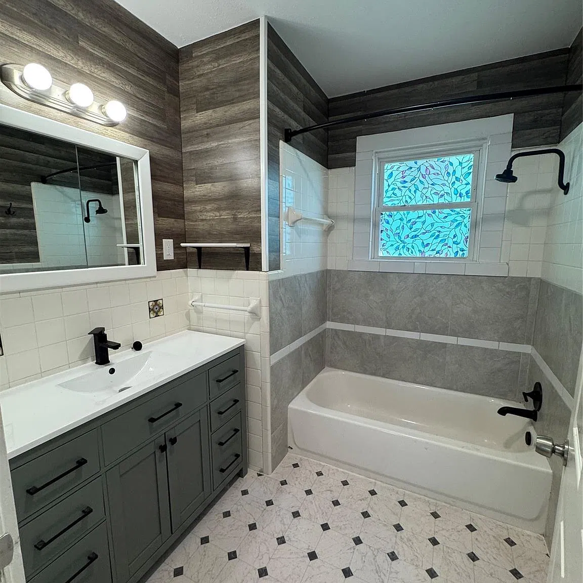 2 bed, 1.0 bath, 1020 sqft, $1,800 — Photo 4