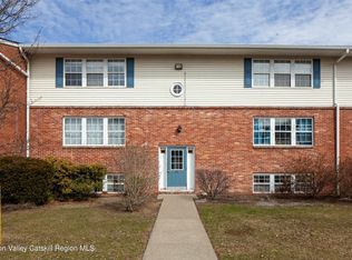 184 Huguenot St, New Paltz, NY 12561