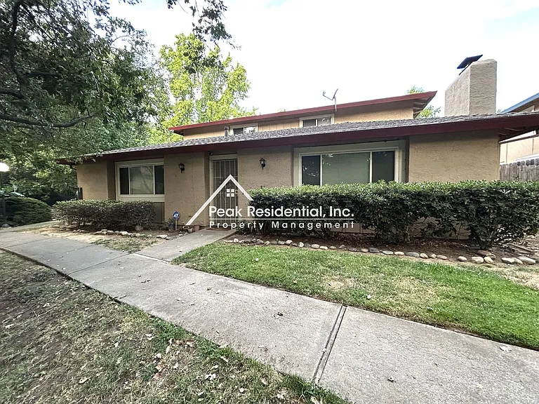 5814 Shadow Creek Dr #1 — Photo 1