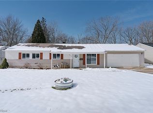 6250 Oxford Ct, Bedford Heights, OH 44146