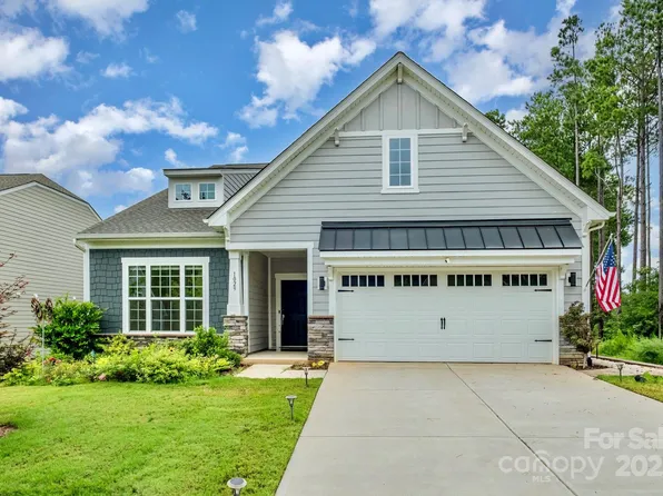 1029 Dali Blvd, Mount Holly, NC 28120