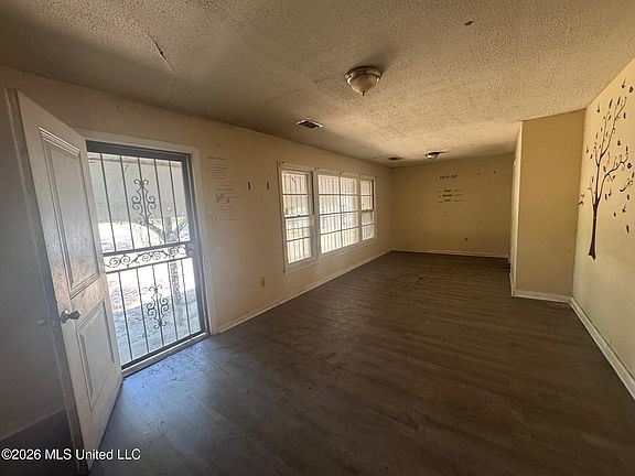 2nd image of 2662 Key St