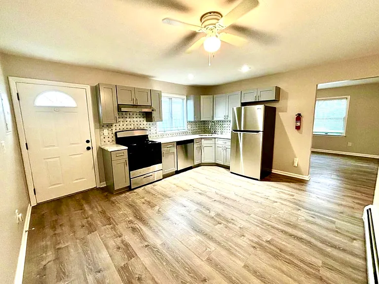249 Union St #1 — Photo 3