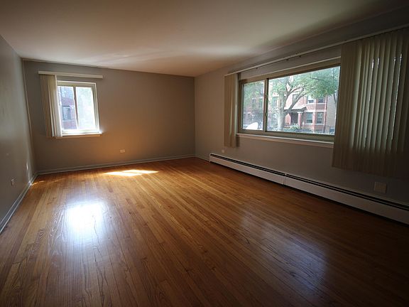 4th image of 1417 W Carmen Ave #1