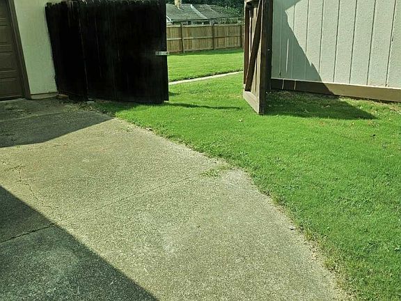 5th image of 2353 W Monica Dr