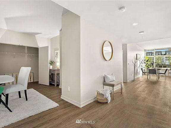 4th image of 1515 Dock St Unit 223