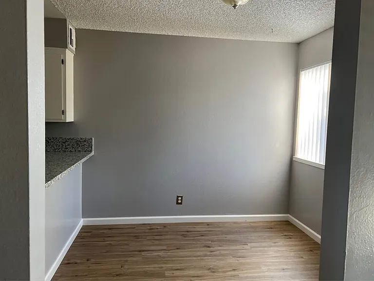 1701 Scenic Dr — Photo 4
