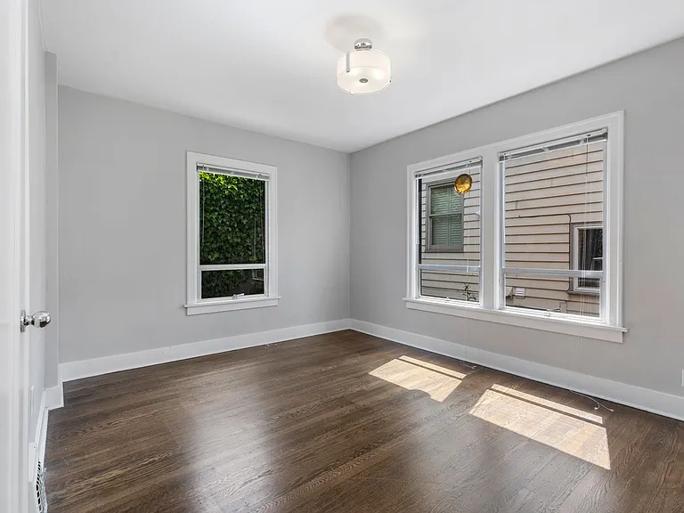 3814 46th Ave NE — Photo 13