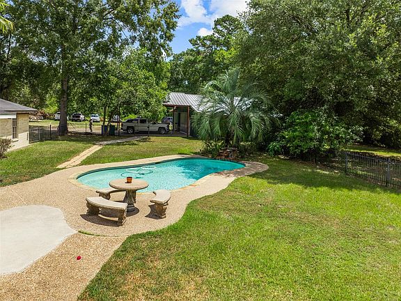 5th image of 15856 Dewberry Ln