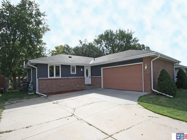 4720 S 56th St, Lincoln, NE 68516