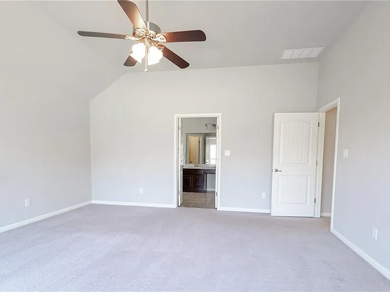 8238 Arezzo Dr — Photo 27