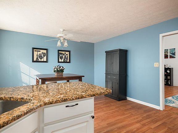 4th image of 2521 Checkerberry Dr
