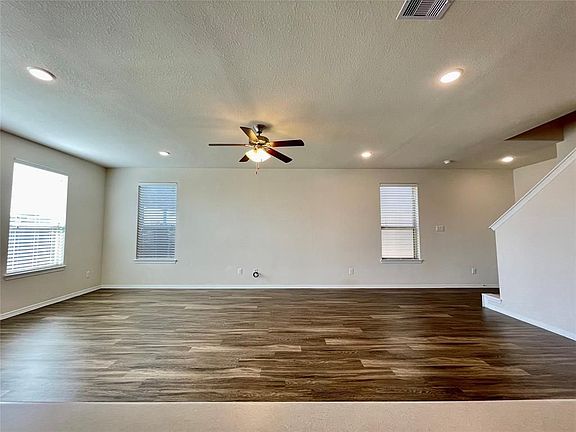 3rd image of 13122 Clifton Hill Ln