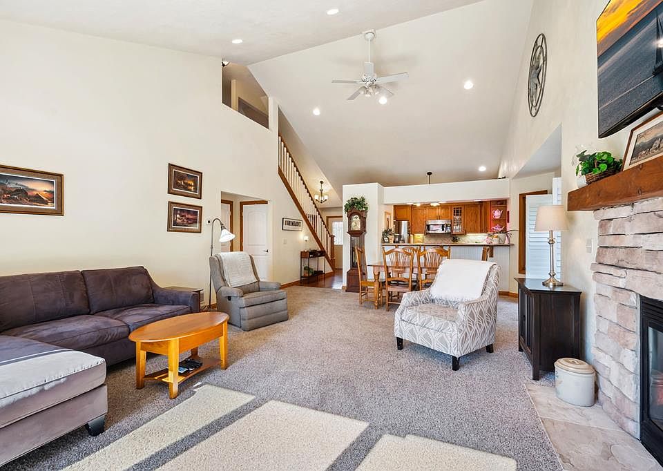 1st image of 2789 Arbor Dr #2002