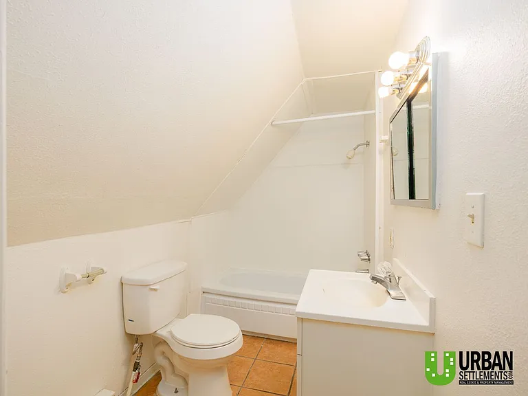 828 W Cleveland Ave — Photo 21