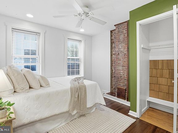 5th image of 2736 Fox St