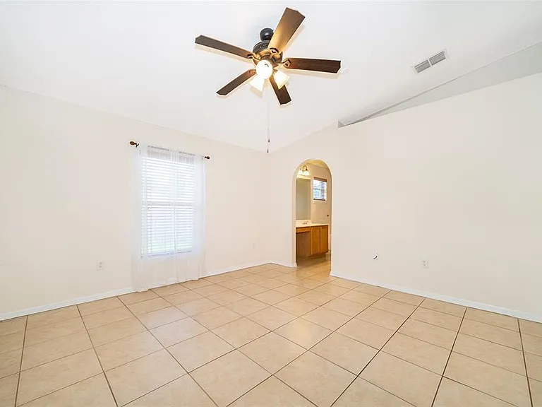63 Jett Loop — Photo 13