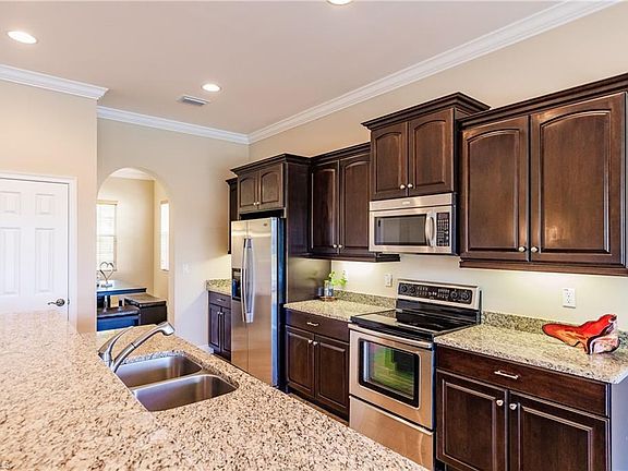 5th image of 10847 Tiberio Dr