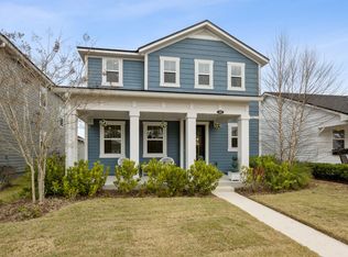 141 Redbud Ln, Yulee, FL 32097