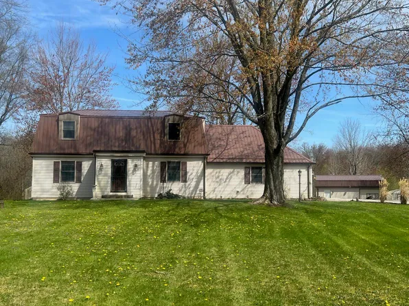 4924 W Till Rd, Fort Wayne, IN 46818