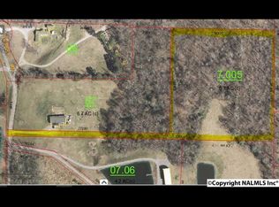 60 McCleskey Dr, Hartselle, AL 35640