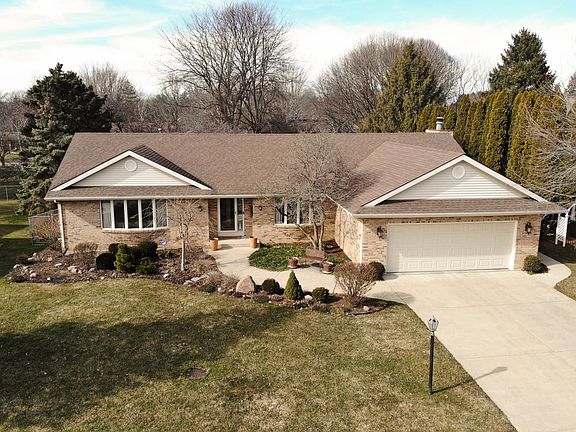 2nd image of 2352 Silverthorn Dr