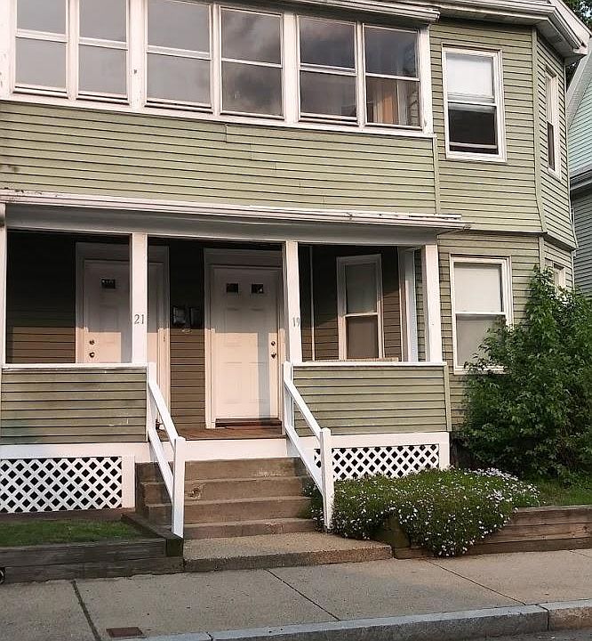1st image of 21 Wellington St #19