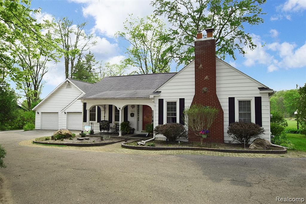 7146 Fenton Rd, Grand Blanc, MI 48439 Zillow