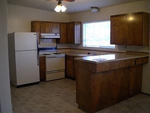 5th image of 532 Dayton Ave