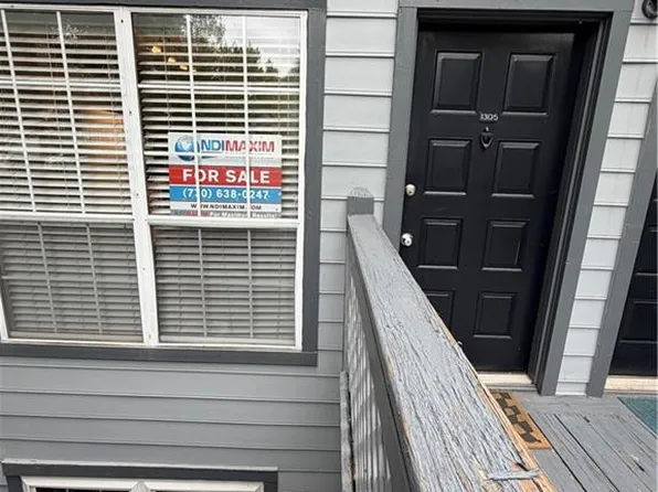 1305 Weatherstone Way NE, Atlanta, GA 30324
