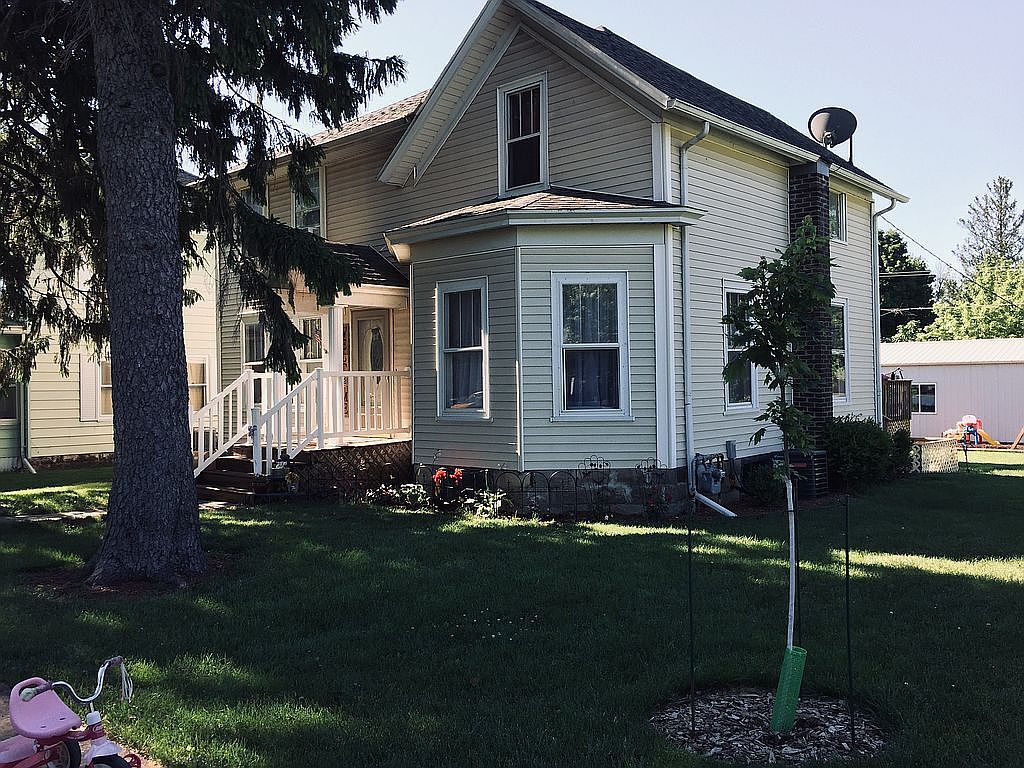 51 Center St, Saunemin, IL 61769 Zillow