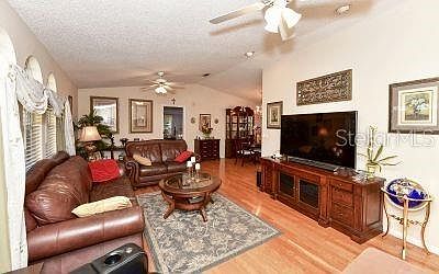 3rd image of 4410 Friar Tuck Ln