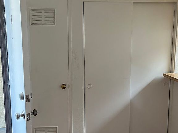 5th image of 111 S Acacia Ave APT K