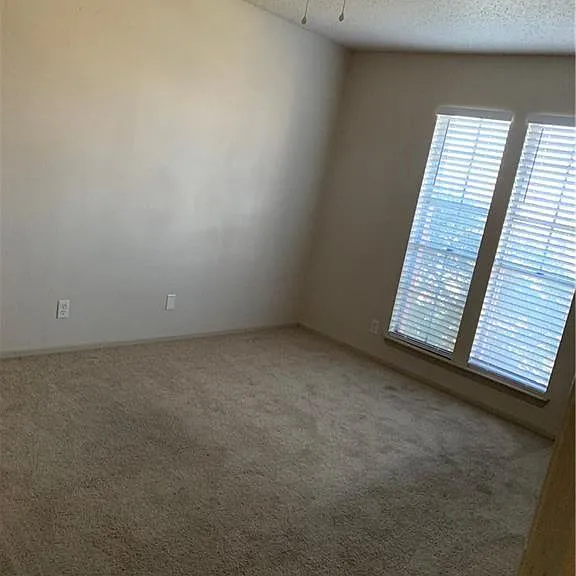 7206 Creekside Dr #B — Photo 15