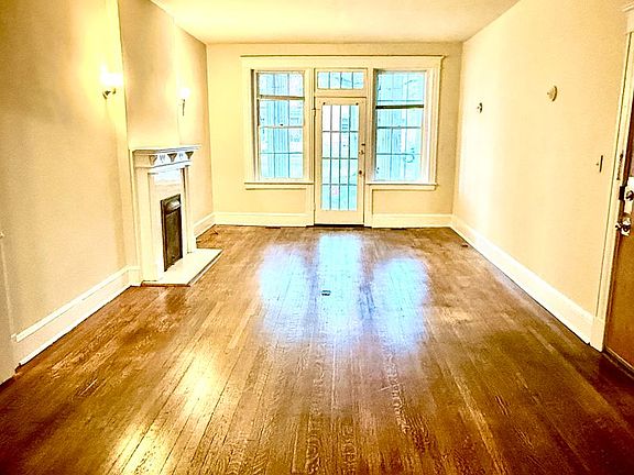 3rd image of 2800 Monument Ave APT 1