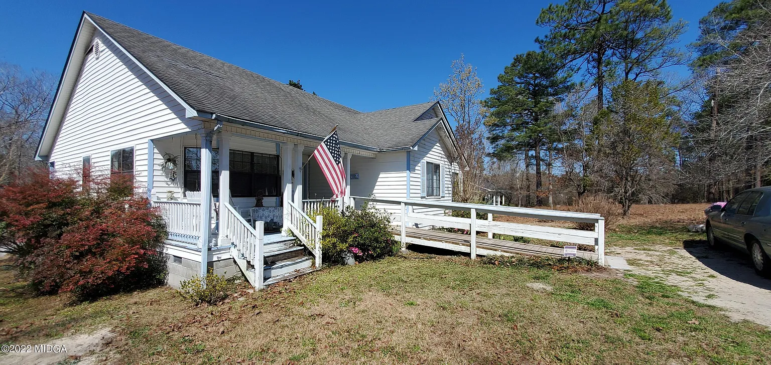 5757 Rogers Rd photo 1
