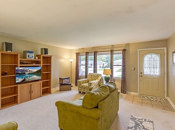 2nd image of 1316 Amber Dr