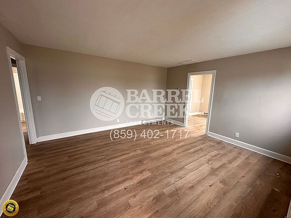 3rd image of 4776 Hustonville Rd