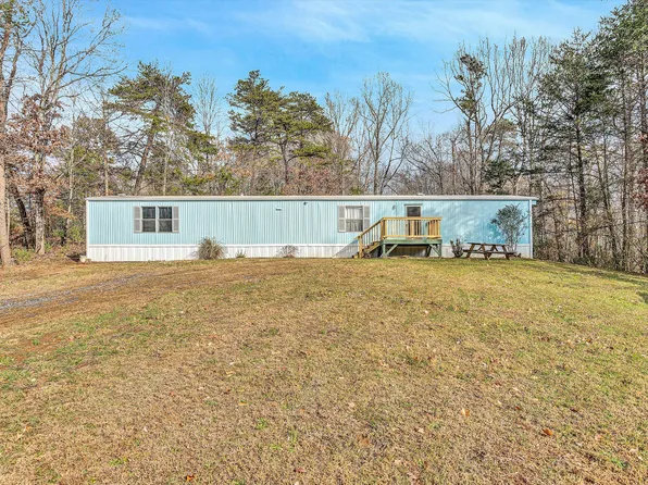 103 Afton Ln, Goodview, VA 24095