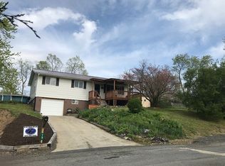 79 Tulip Dr, Keyser, WV 26726