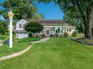 163 Colonial Dr, Warminster, PA